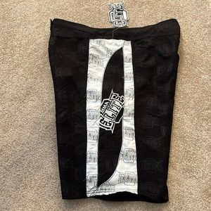 NWT Vintage MMA Elite fight shorts black Lg